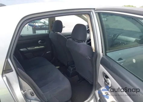 2009 Nissan Versa 1.8S z USA, uszkodzony, nr VIN 3N1BC11E89L495132